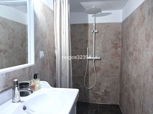 4 Bedrooms Villa in Benahavís