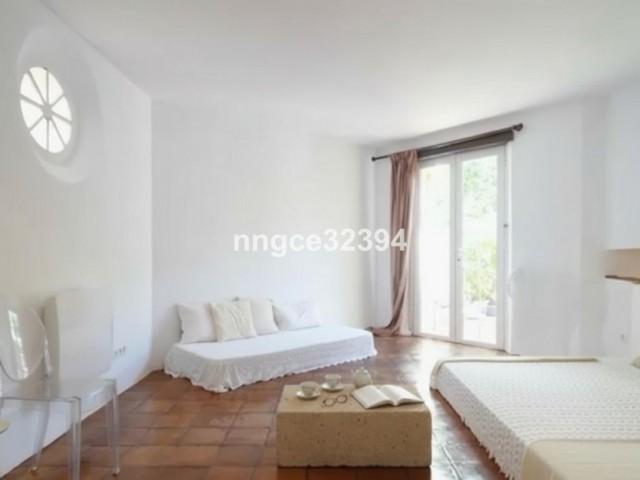 4 Bedrooms Townhouse in Benahavís