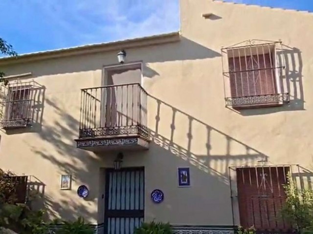 6 Slaapkamer Villa in Alhaurín de la Torre