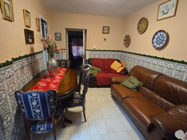 6 Slaapkamer Villa in Alhaurín de la Torre