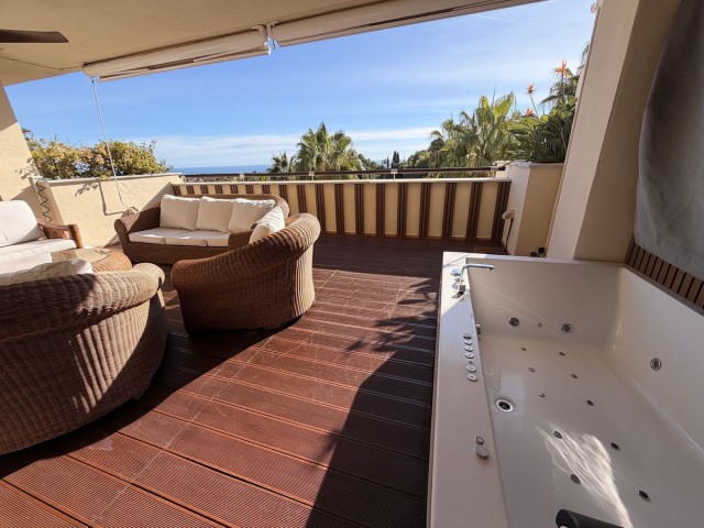 Apartment, Sierra Blanca, R5257765