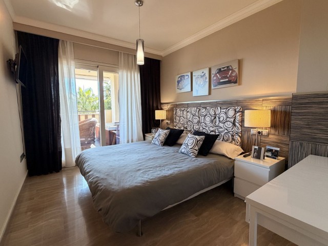 Apartment, Sierra Blanca, R5257765