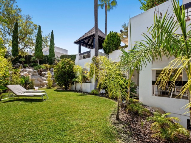 2 Bedrooms Apartment in Marbella