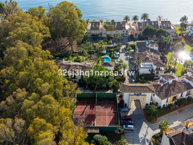 2 Schlafzimmer Reihenhaus in Estepona