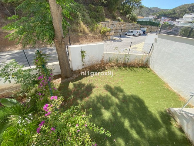 2 Bedrooms Apartment in Benahavís