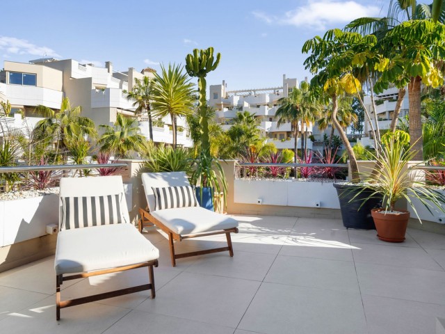 Kattohuoneisto Nueva Andalucía