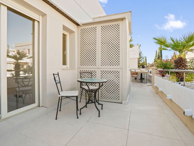 Kattohuoneisto Nueva Andalucía