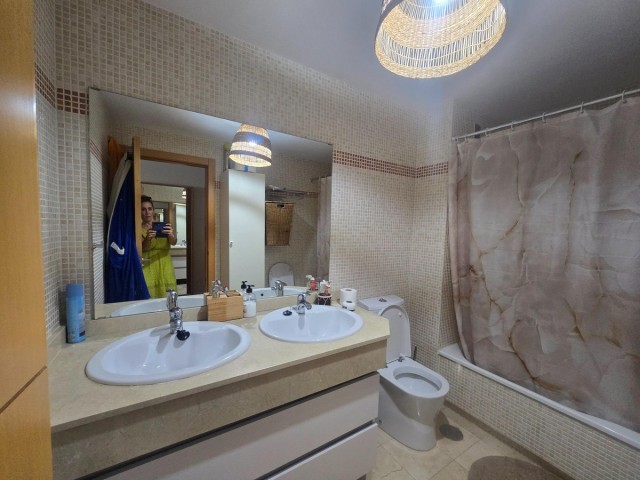 Apartamento con 2 Dormitorios  en El Pinillo