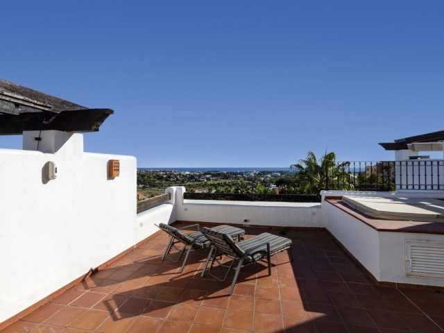 3 Bedrooms Apartment in Benahavís