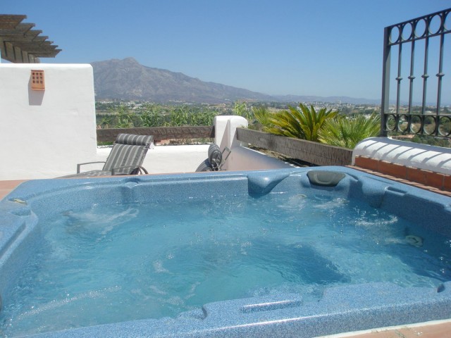 3 Makuuhuoneen Huoneisto Benahavís