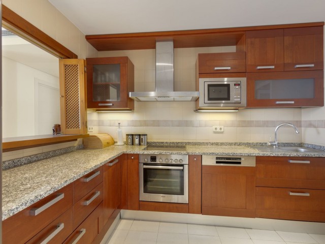 3 Makuuhuoneen Huoneisto Benahavís