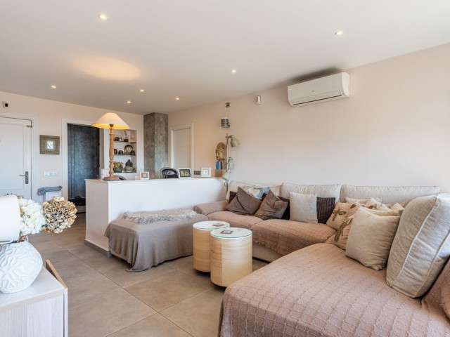 Penthouse avec 2 Chambres  à Los Almendros