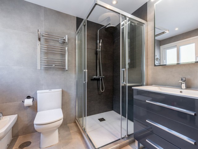 Penthouse avec 2 Chambres  à Los Almendros