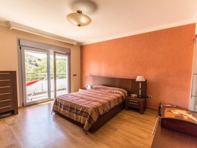 5 Soveroms Villa i Mijas Costa