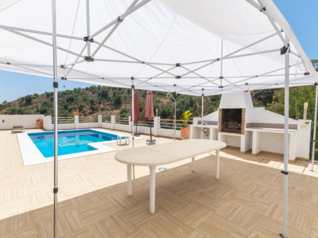 5 Makuuhuoneen Huvila Mijas Costa