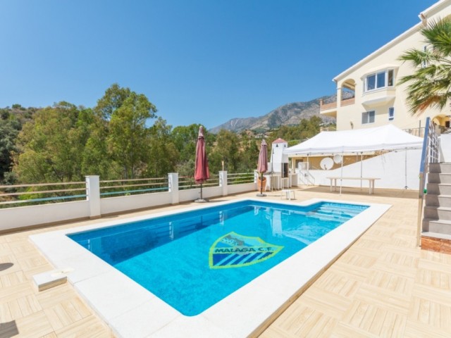 5 Makuuhuoneen Huvila Mijas Costa