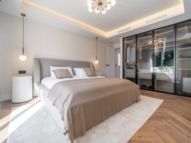 2 Bedrooms Townhouse in Nueva Andalucía