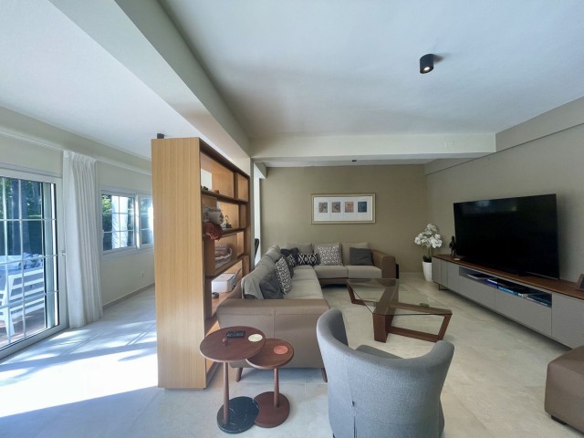 3 Bedrooms Villa in Sotogrande