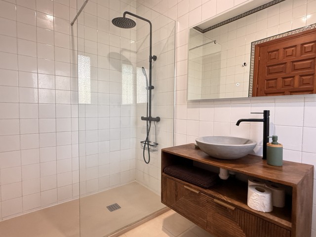 4 Bedrooms Villa in Estepona