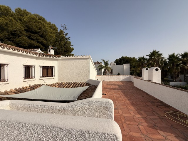 4 Bedrooms Villa in Estepona