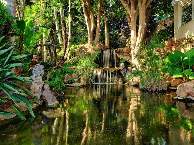 10 Bedrooms Villa in Marbella