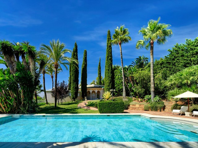 10 Bedrooms Villa in Marbella
