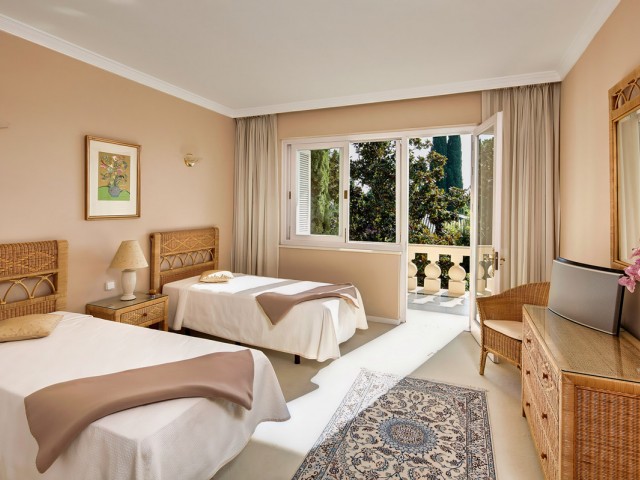 10 Bedrooms Villa in Marbella