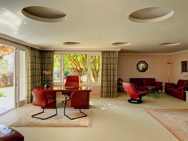 10 Bedrooms Villa in Marbella