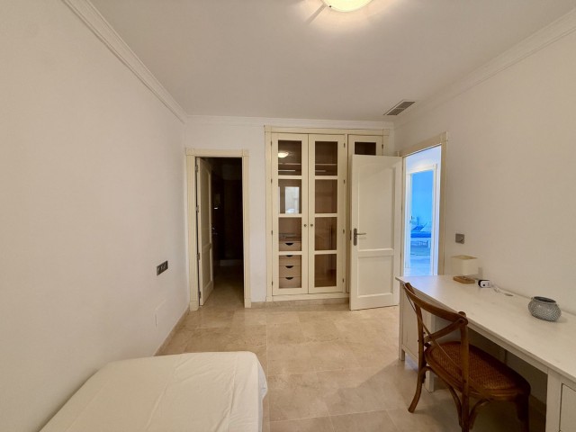 3 Bedrooms Apartment in San Roque Club