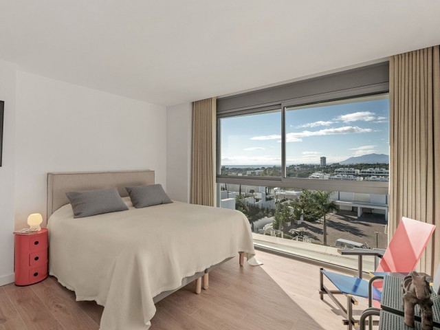 Ático con 3 Dormitorios  en Santa Clara