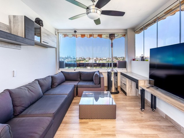 2 Bedrooms Apartment in Fuengirola