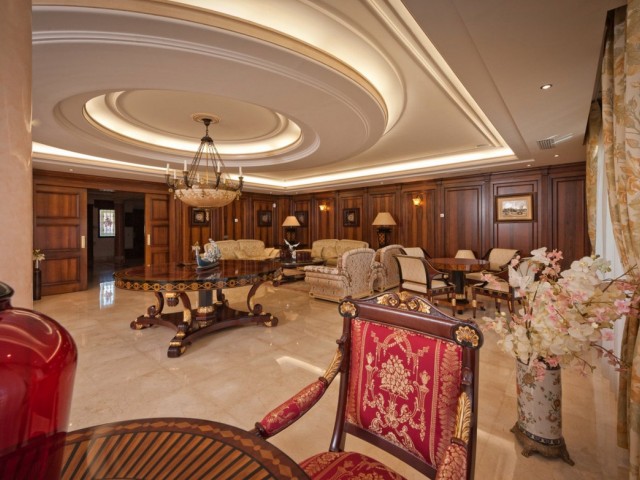 7 Bedrooms Villa in La Cala de Mijas