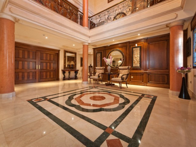 7 Bedrooms Villa in La Cala de Mijas