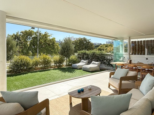 2 Bedrooms Apartment in Estepona