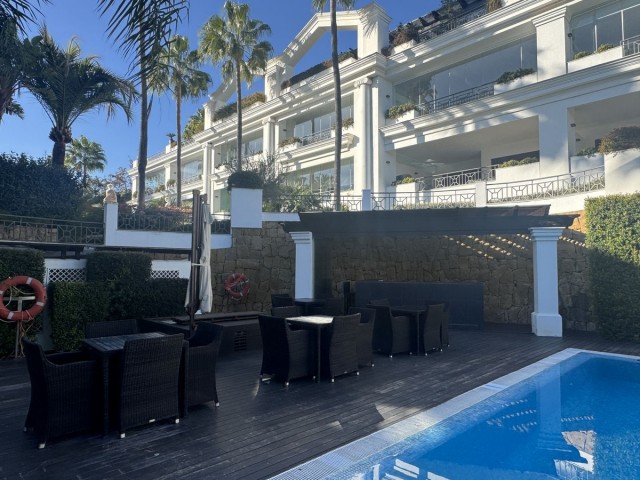 2 Bedrooms Apartment in Estepona