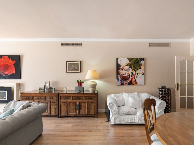 2 Bedrooms Apartment in Marbella