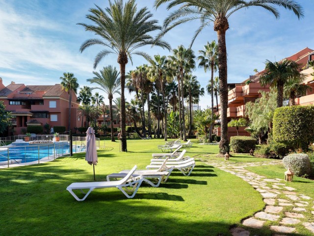 2 Bedrooms Apartment in Marbella