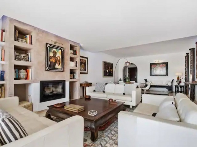 Penthouse in Estepona