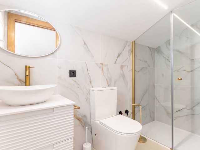 4 Schlafzimmer Reihenhaus in Estepona