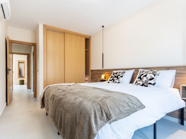 4 Schlafzimmer Reihenhaus in Estepona