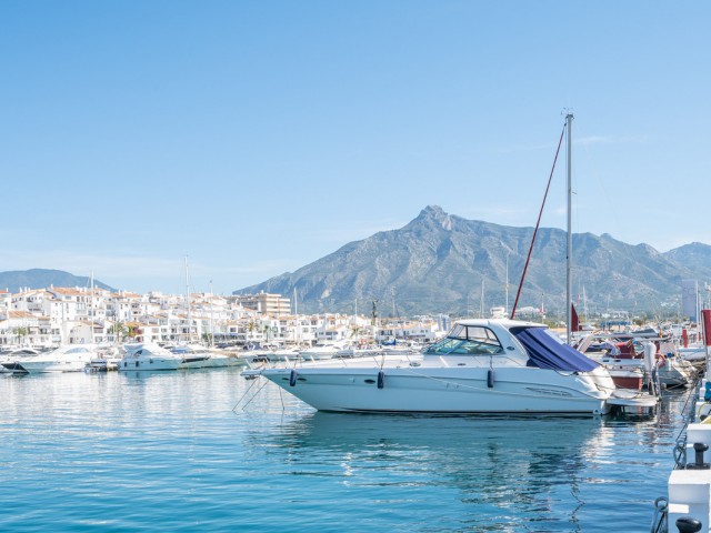 Penthouse in Puerto Banús
