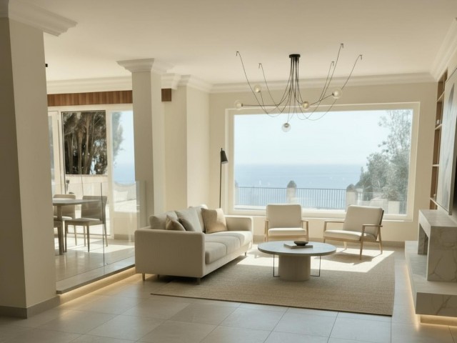 8 Bedrooms Villa in Marbella