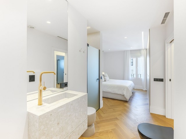 2 Bedrooms Apartment in Puerto Banús