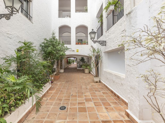 2 Bedrooms Apartment in Puerto Banús