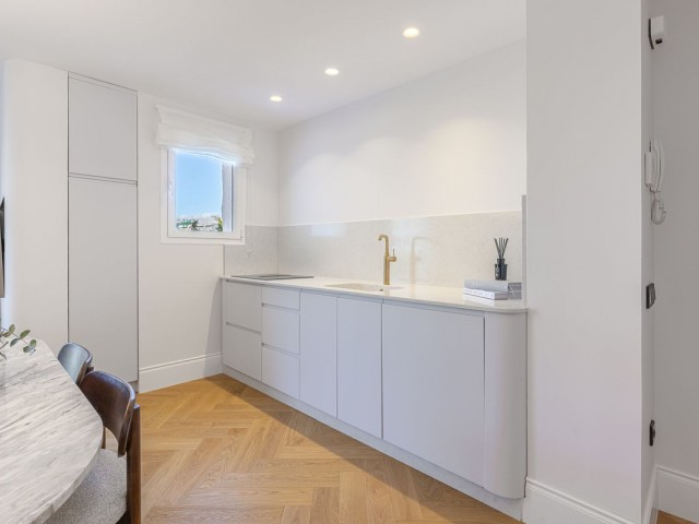 2 Bedrooms Apartment in Puerto Banús