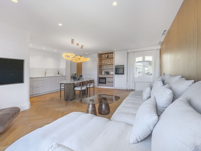 2 Bedrooms Apartment in Puerto Banús