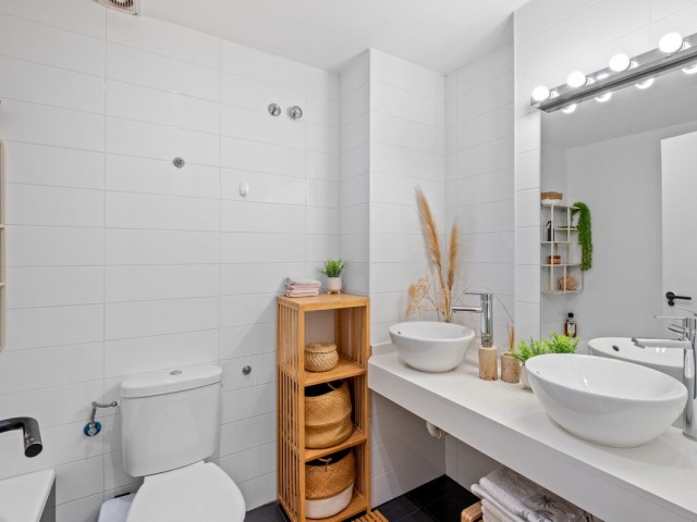 2 Bedrooms Apartment in Riviera del Sol