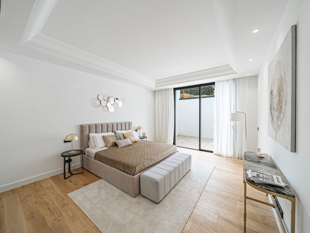 5 Bedrooms Villa in Marbella