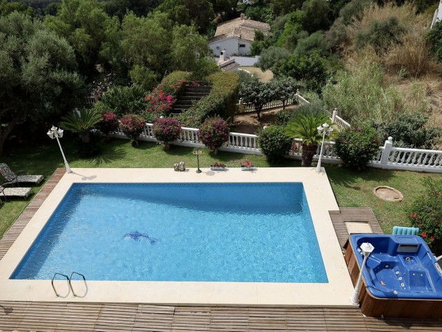 Villa avec 4 Chambres  à Torremuelle