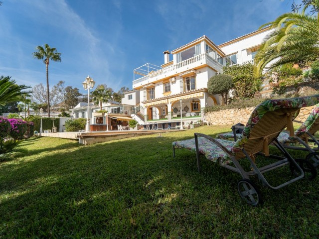 4 Bedrooms Villa in Torremuelle